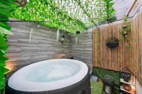 Blissful Coastal Hot Tub Retreat by the Beach